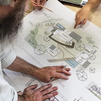 Reviewing-and-Planning-a-custom-landscape-design