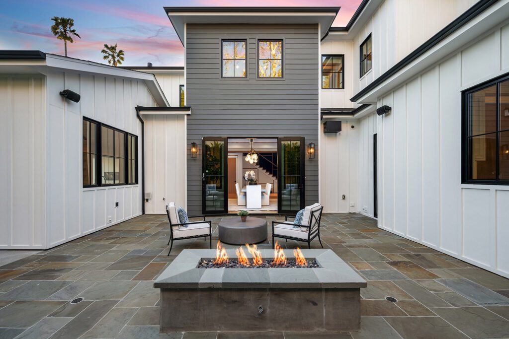 Cutom-fire-pit-and-paver-patio-built-for-outdoor-space