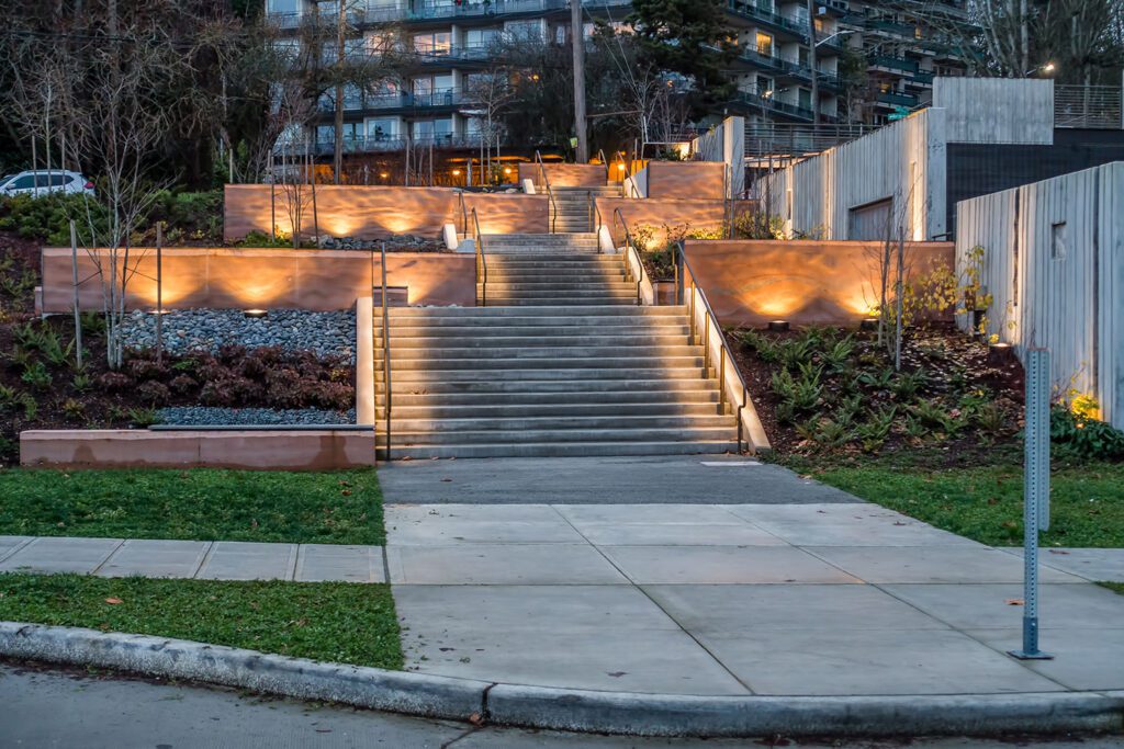 Outdoor-lighting-in-a-public-space